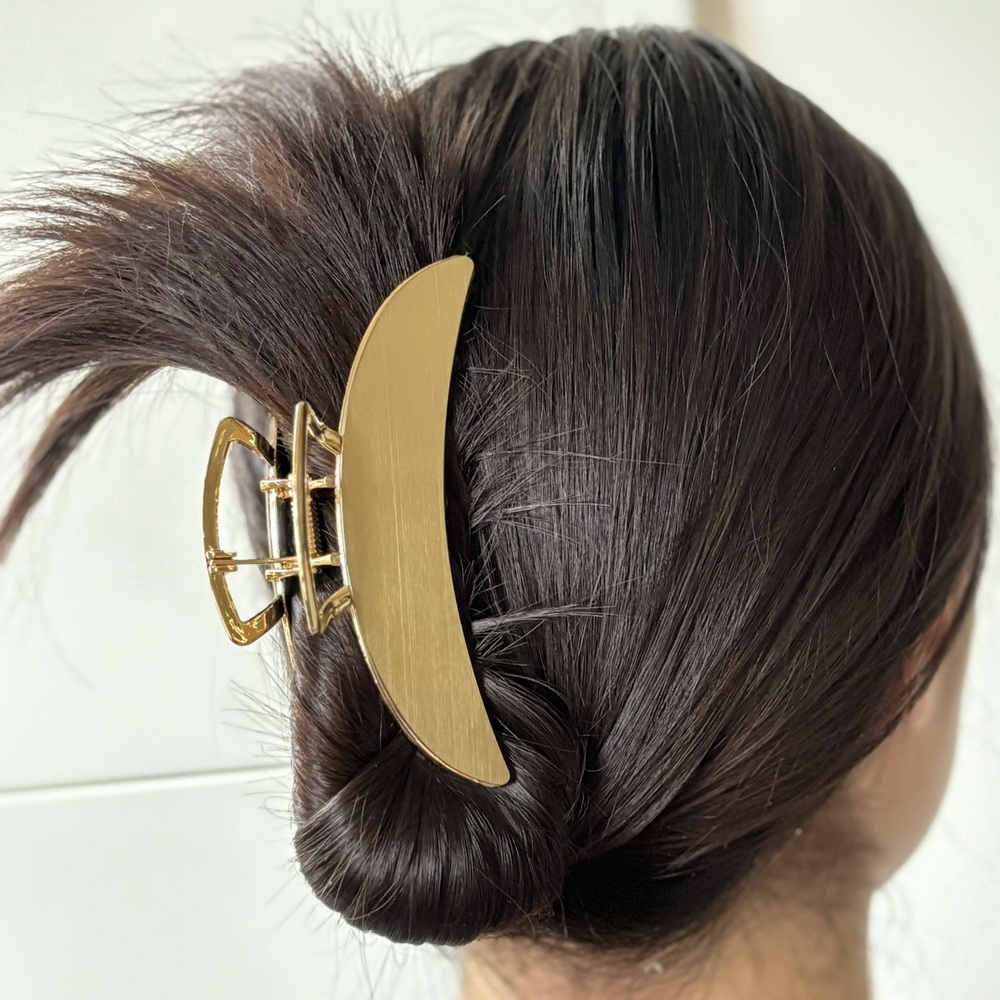 Grande pince cheveux design croissant de lune 11cm - doré Grande pince cheveux design croissant de lune 11cm - doré