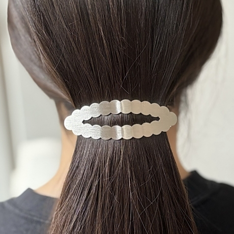 Barrette cheveux ovale dentelée 8.7cm, métal brossé - argenté