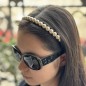 Serre tête en grosses perles nacrées - beige foncé Serre tête en grosses perles nacrées - beige foncé