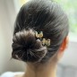 Petite pince cheveux crabe en métal doré et strass 2cmx1.7cm multicolore Petite pince cheveux crabe en métal doré et strass 2cmx1.7cm multicolore