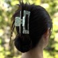 Grande pince cheveux 9.7cm en acetate nacré Grande pince cheveux 9.7cm en acetate nacré