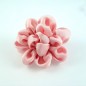 Fleur en tissu synthétique satiné diamètre 6cm - rose