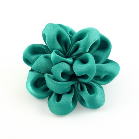 Fleur en tissu synthétique satiné diamètre 6cm - vert