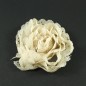 Grosse fleur plate beige en tissu bord dentelé environ 8cm