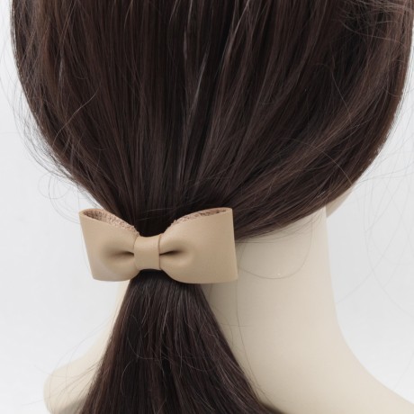 Elastique cheveux noeud cuir beige 7cmx3cm