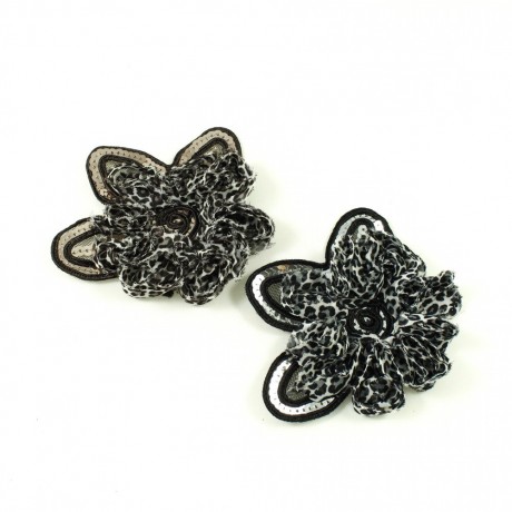 Fleur en tissu synthétique et sequins imprimé léopard noir 11x9.5cm.