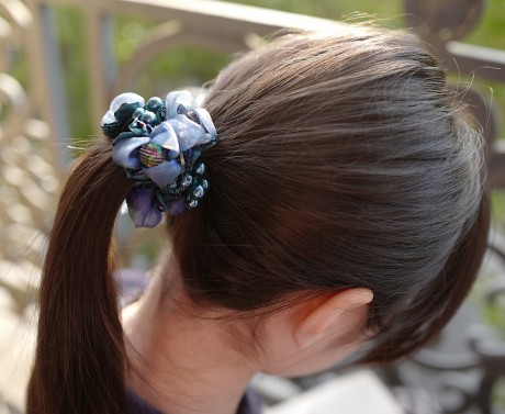 Elastique chouchou cheveux ou bracelet perle fleur - bleu