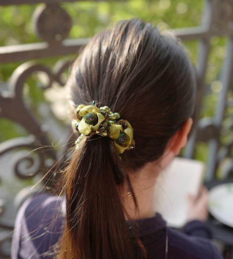 Elastique chouchou cheveux ou bracelet perle fleur - vert