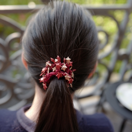 Elastique cheveux perles étoile ou bracelet - rouge doré