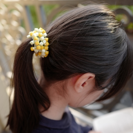 Elastique cheveux ou bracelet perles carré - jaune