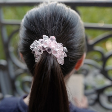 Elastique cheveux ou bracelet perles transparentes - rose