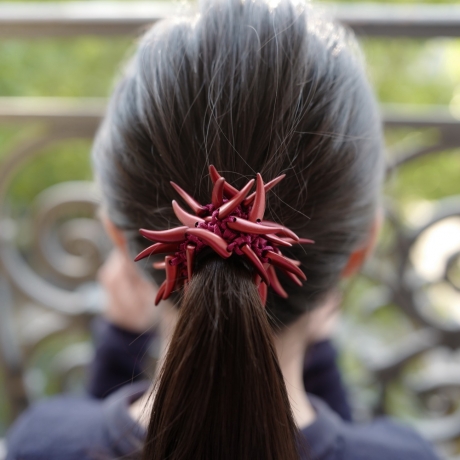 Elastique cheveux ou bracelet perles pointues - rouge