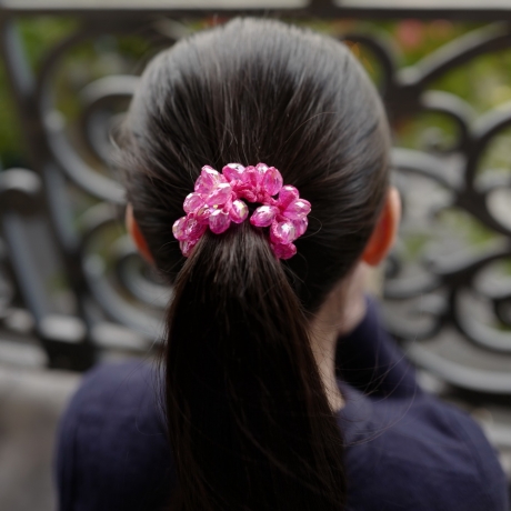 Elastique cheveux perles ovale transparente irisé - fushia