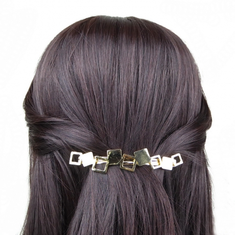 Barrette cheveux forme géométrique en métal doré 9cm