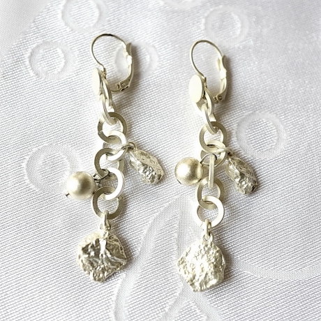 Boucle d'oreille pendante - argenté mat