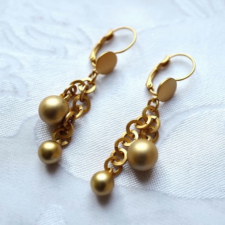 Boucle d'oreille pendante - doré mat
