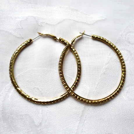 Grande boucle d'oreille créole strass 6cm - doré