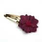 Pince clip doré 7cm fleur tissu satiné - lie de vin Pince clip doré 7cm fleur tissu satiné - lie de vin