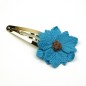Pince clip doré 7cm fleur tissu satiné - bleu turquoise Pince clip doré 7cm fleur tissu satiné - bleu turquoise