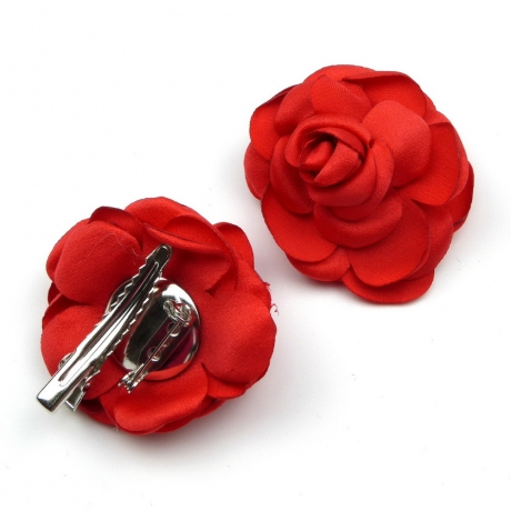 2 broches clip fleur satin 4.5cm - Rouge vif