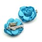 2 broches clip fleur satin 4.5cm - Bleu 2 broches clip fleur satin 4.5cm - Bleu