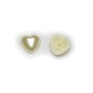 Lot de 100pcs demi perles cabochons coeur nacré ivoire 8mm Lot de 100pcs demi perles cabochons coeur nacré ivoire 8mm