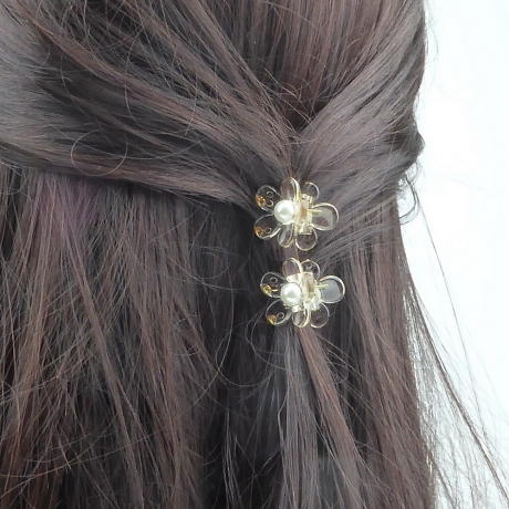 Lot de 2 petites pinces cheveux fleur transparentes - perle
