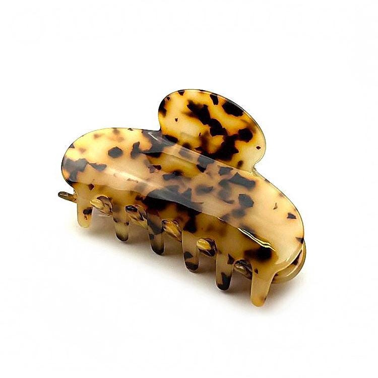 Pince à cheveux crabe en acétate écaille de tortue – 8,5 cm beige