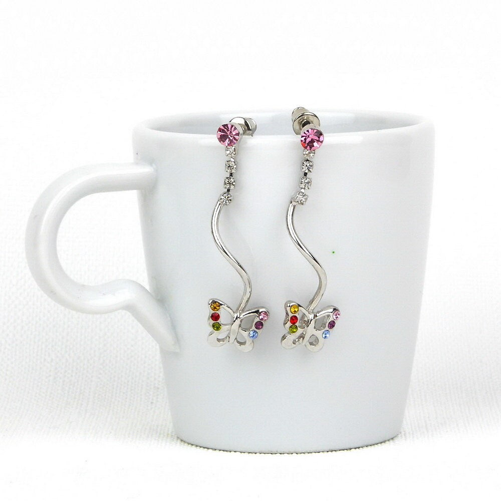 Boucle d'oreille pendant papillon cristal