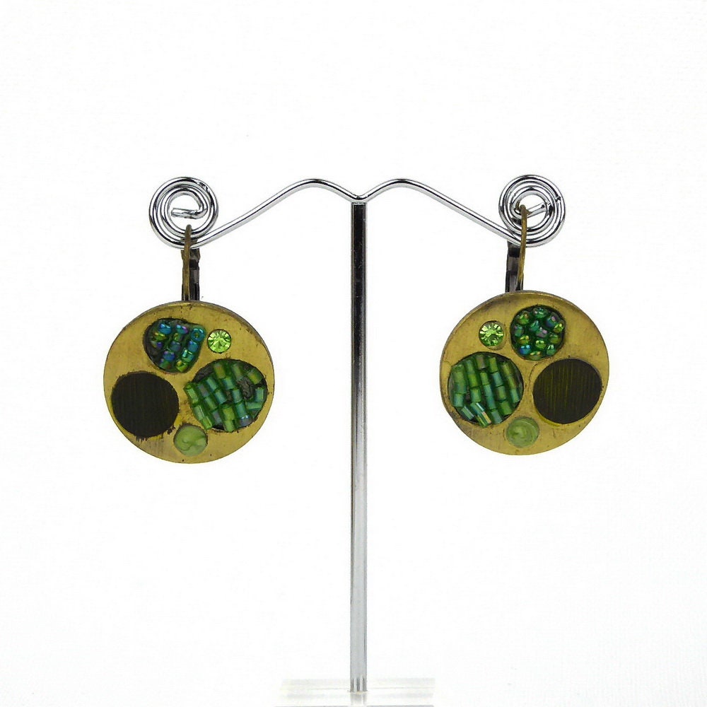 Boucle d'oreille pendante ronde émail et perles - vert