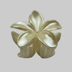 Pince cheveux crabe fleur nacré
