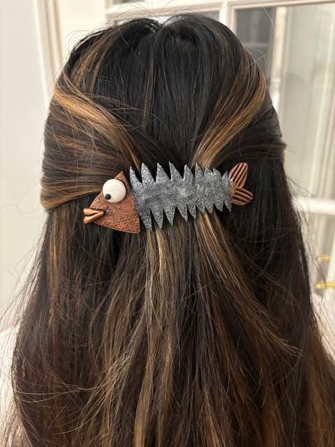 Barrette cheveux originale "arête de poisson" en pâte polymère