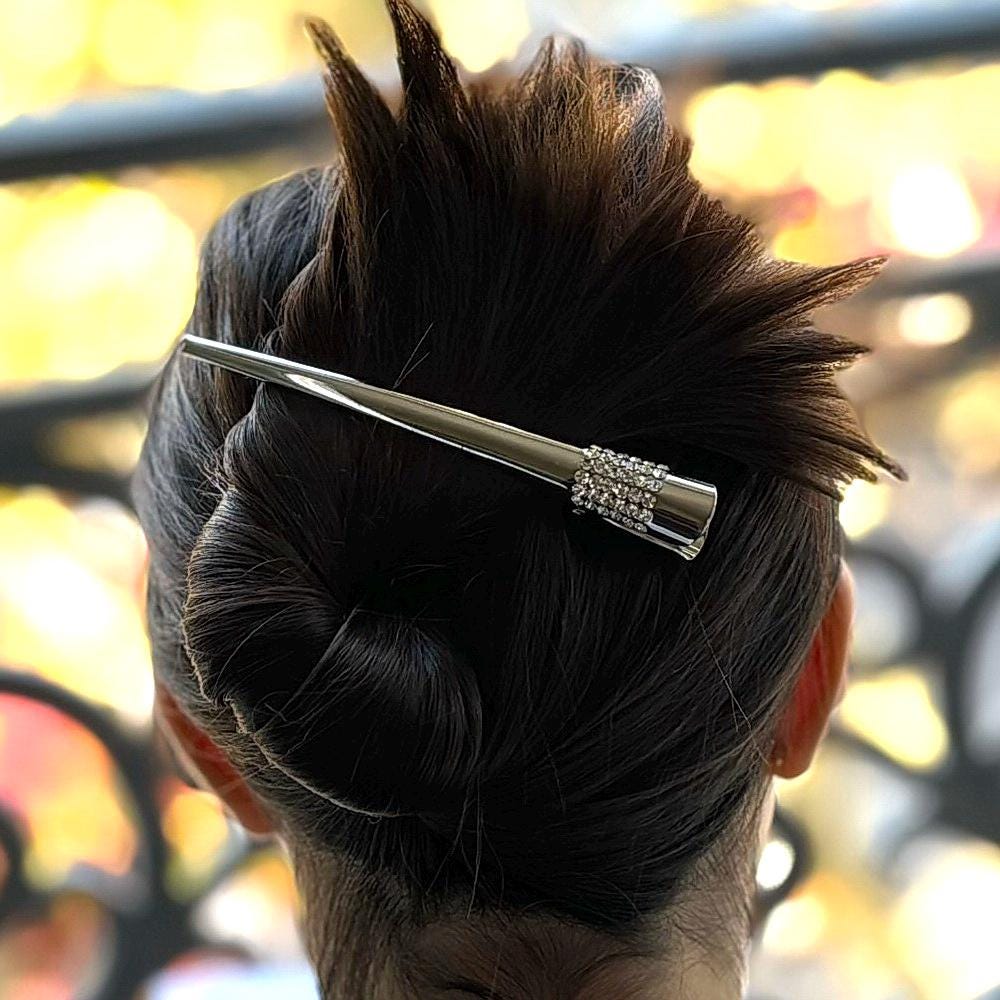 Grande pince à cheveux concorde argenté brillant lisse avec strass – 13 cm