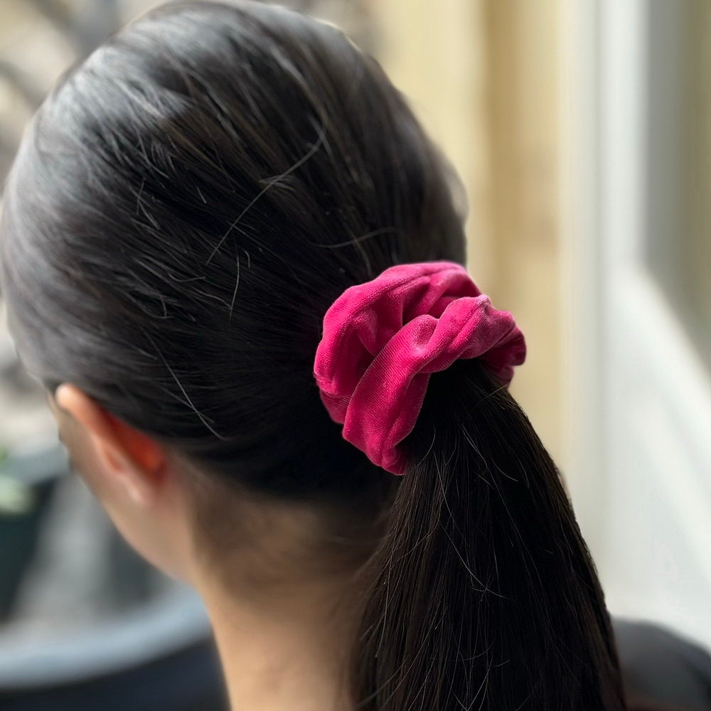 Lot de 2 chouchous scrunchie velours - fushia