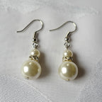 Boucle d'oreille pendante perle nacrée