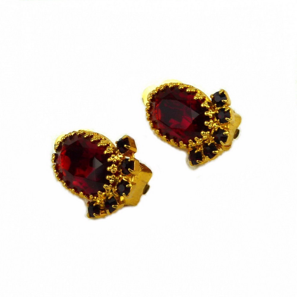 Boucle d'oreille clip vintage rouge 2cm laiton doré style rétro