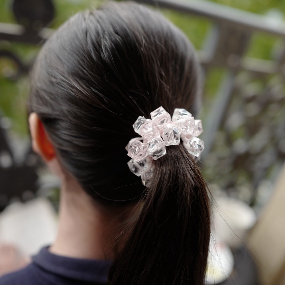 Chouchou élastique cheveux perles carré transparente