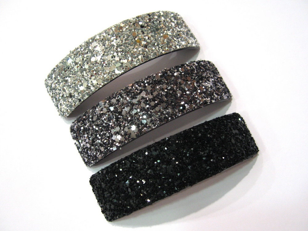 Barrette cheveux paillettes incurvée - Élégance argentée