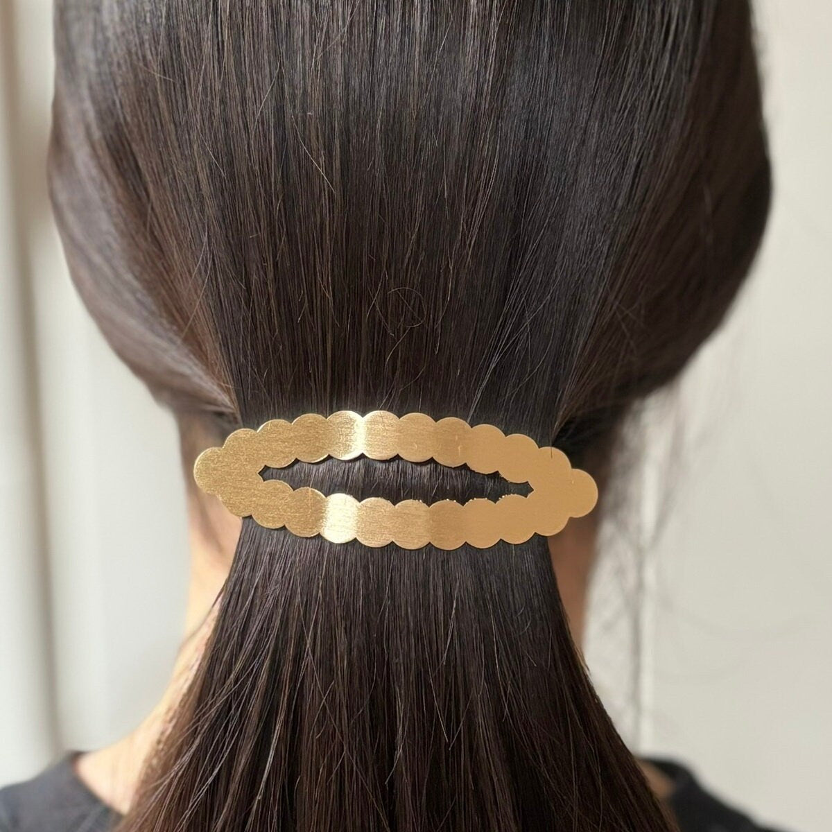 Barrette cheveux ovale métal brossé mat doré