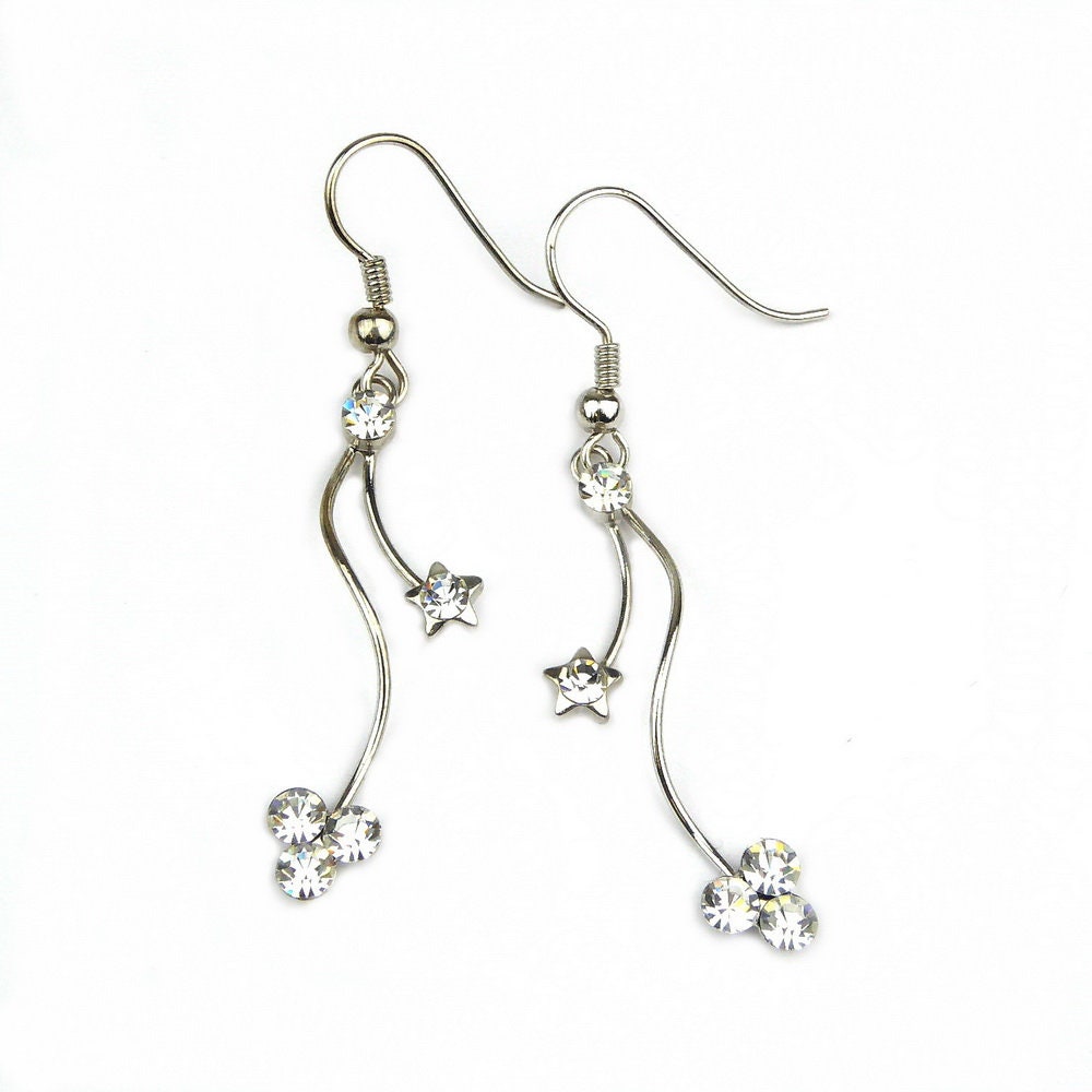 Boucle d'oreille pendante cristal