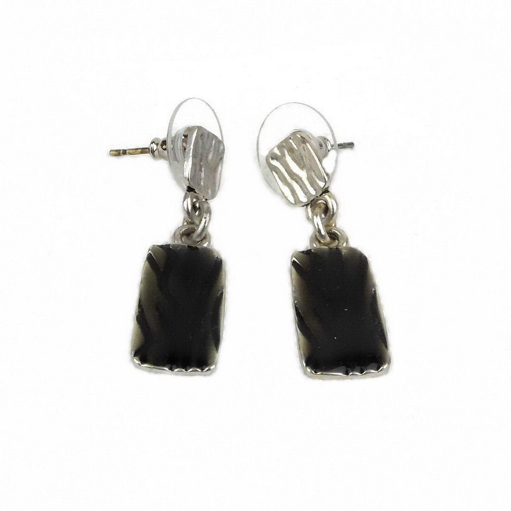 Boucle d'oreille pendante émail