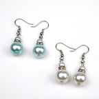 Boucle d'oreille pendante perle nacrée
