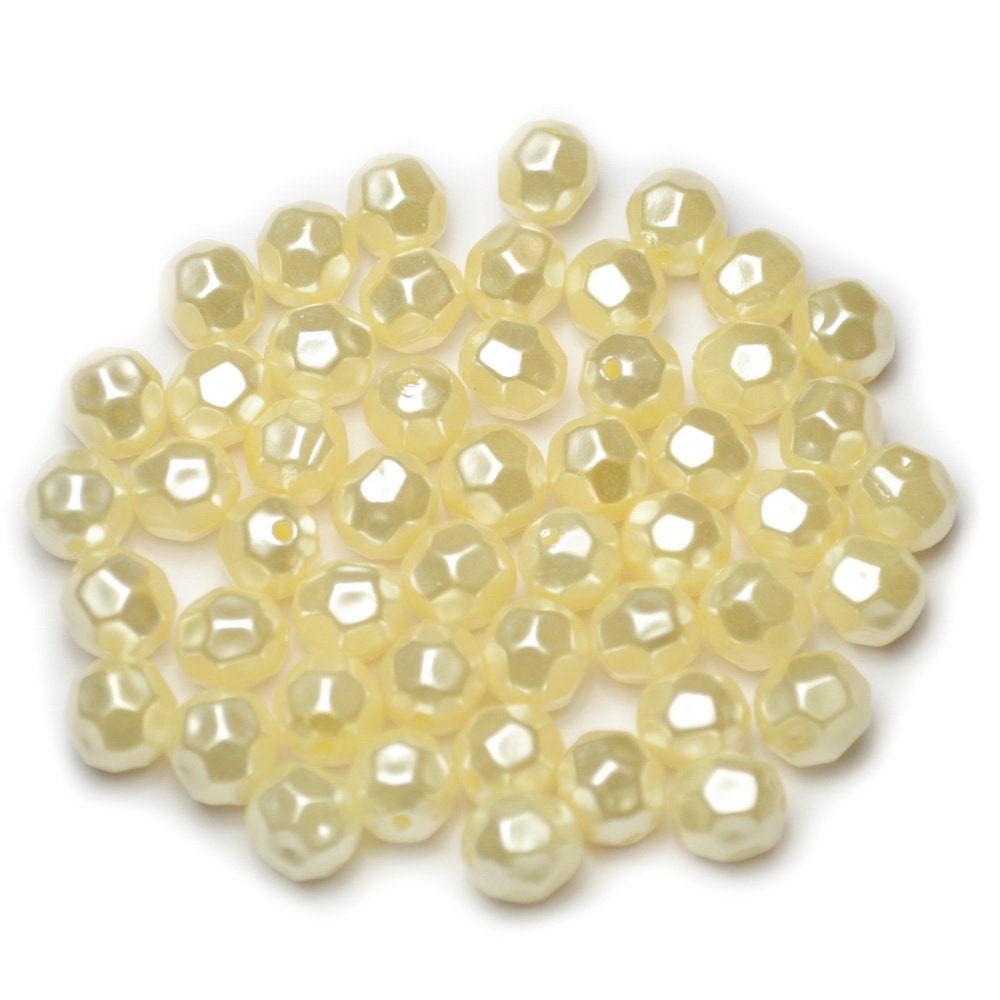 Lot de 50 perles à facettes nacrées ivoire 9mm pour création bijoux