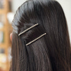 Pince cheveux fine motif torsadé et perles