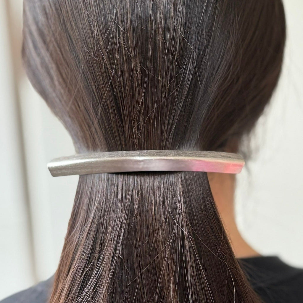 Grande barrette cheveux en métal brossé