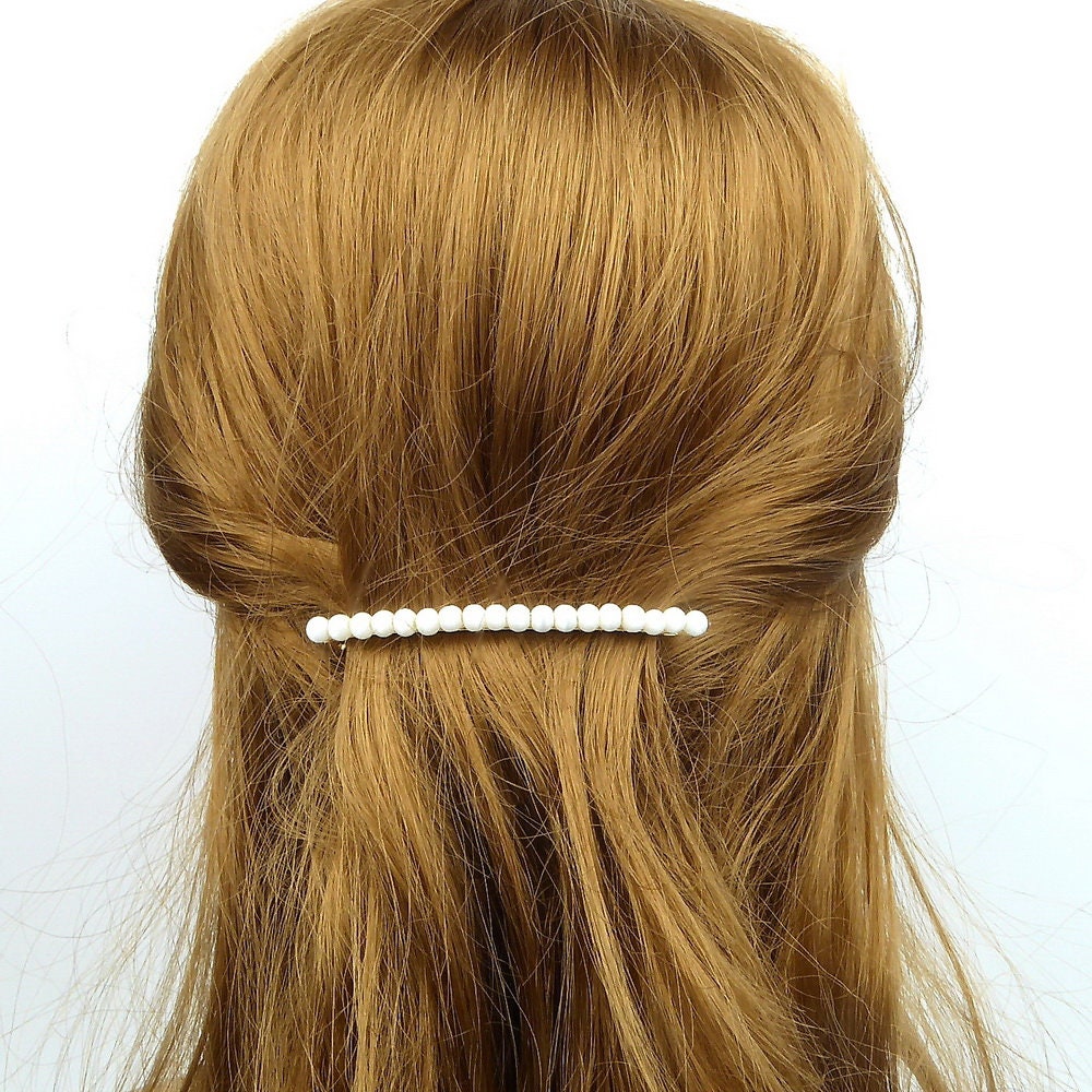 Barrette cheveux fine perles œil de chat 8cm – Éclat chatoyant blanc