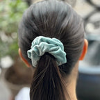 Lot de 2 chouchous scrunchie velours - gris