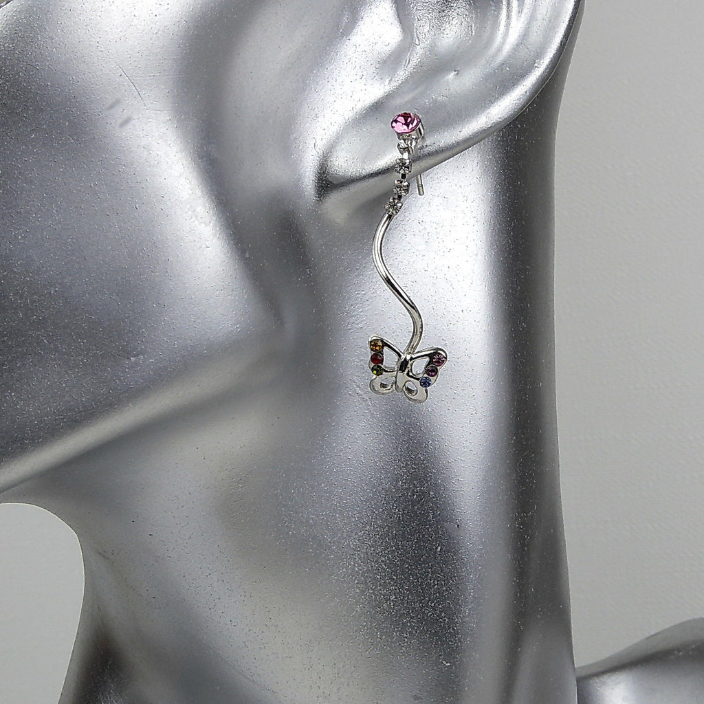 Boucle d'oreille pendant papillon cristal