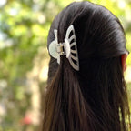 Pince cheveux crabe 8cm en acétate nacré blanc, fait main