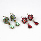 Boucle d'oreille pendante rosace strass goutte